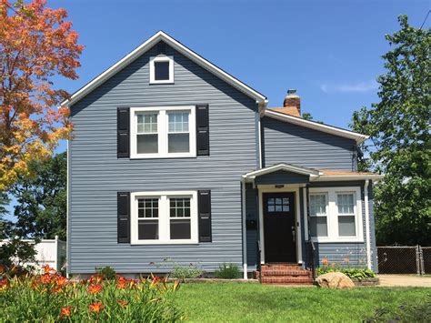 harbor blue vinyl siding color.